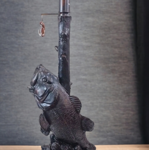 Bass Table Lamp Antique Bronze Color Heavy Resin Tan Faux Rawhide Shade 27" Tall - Picture 7 of 7